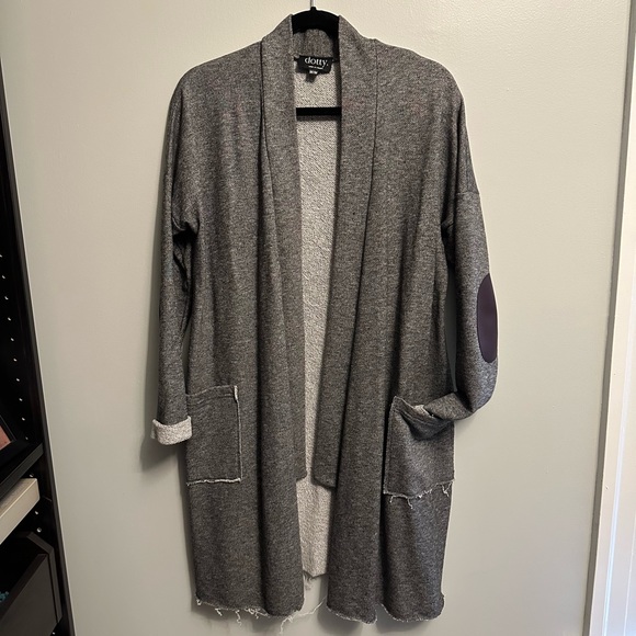 Fun Dotty rough edge sweater with arm patches! Medium - Picture 1 of 5